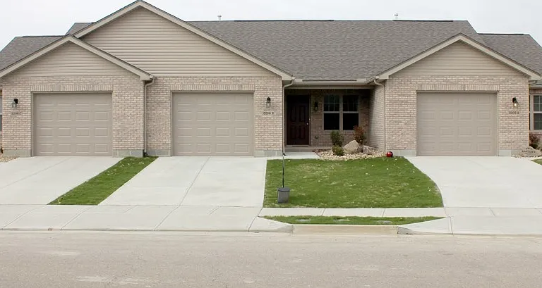 2206 Shamrock Ln — Photo 19