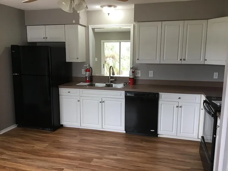 1408 Nethers Pl — Photo 10