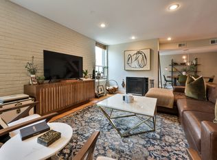 636 W Webster Ave #302, Chicago, IL 60614