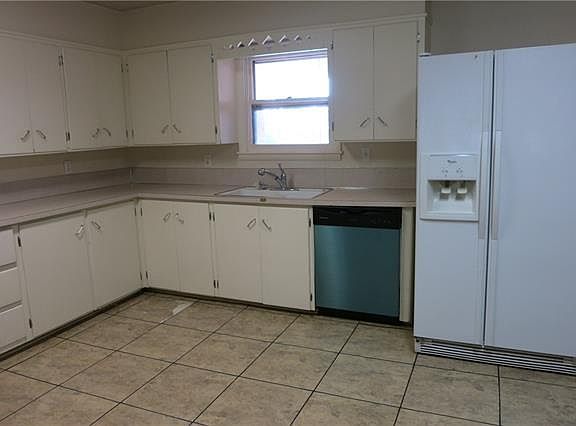 2nd image of 1478 N Willis St