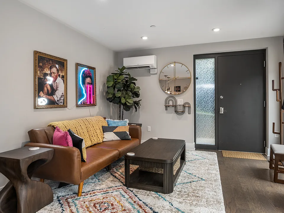 145 Biltmore Ave #101