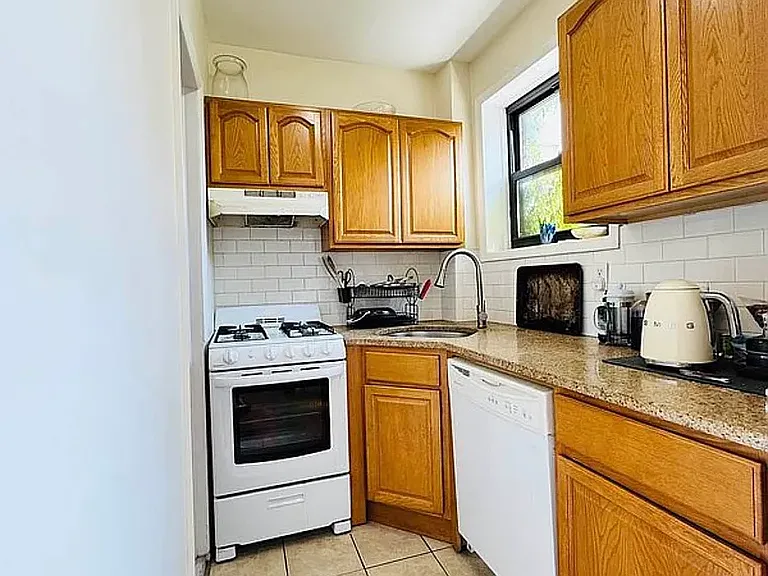 162 President St #3 — Photo 5