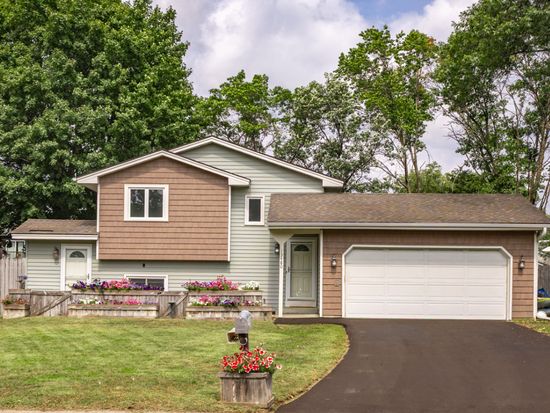 13480 Wellington Ct, Champlin, MN 55316