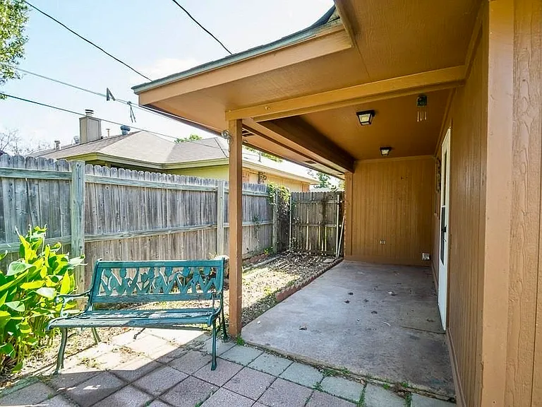 3502 Wentworth Dr — Photo 12