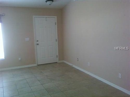 5th image of 908 Cherry Laurel St
