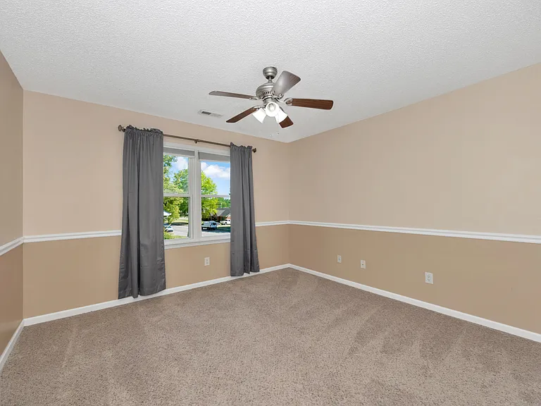 722 Highland Dr — Photo 29