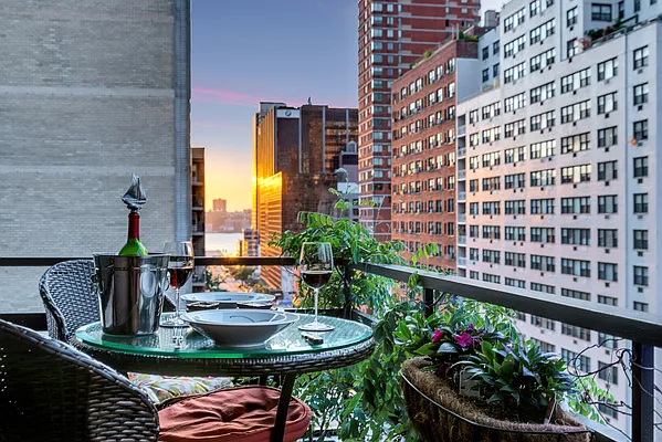 Sold by Brown Harris Stevens | media 16