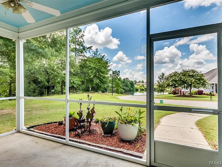 1211 Sadie Cir — Photo 3