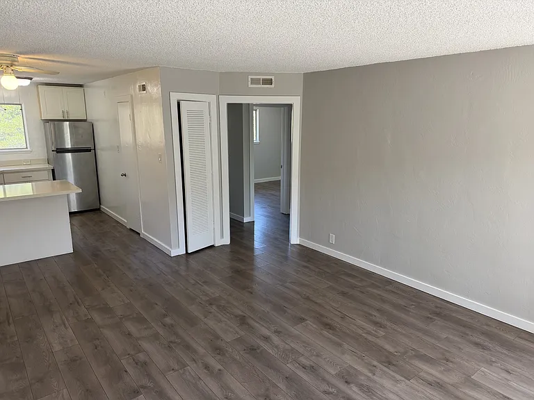 1356 Lincoln Ave — Photo 4