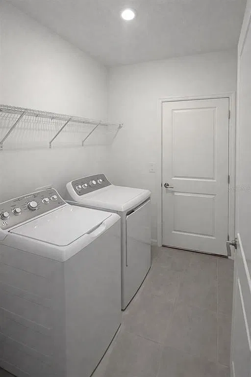 4 bed, 3.0 bath, 2106 sqft, $2,300 — Photo 4