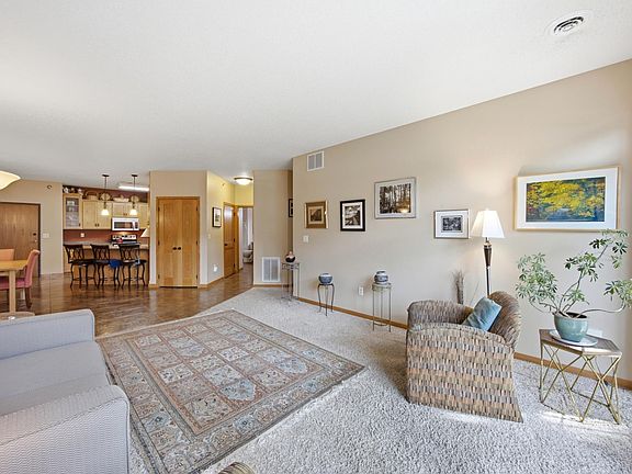 5th image of 203 6th St S APT 101