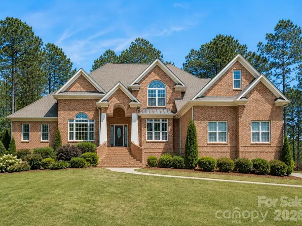 137 Northington Woods Dr, Mooresville, NC 28117