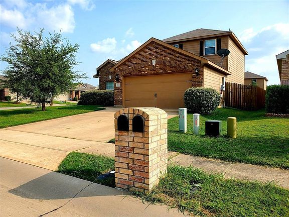 3rd image of 2021 Pine Knoll Way