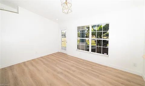 3rd image of 434 NE 5th Ave