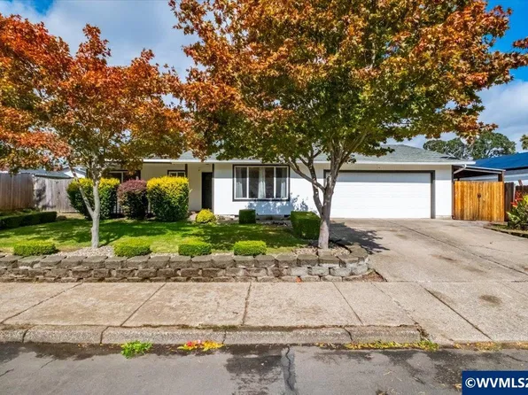 4915 Wagon Rim Ct SE, Salem, OR 97317