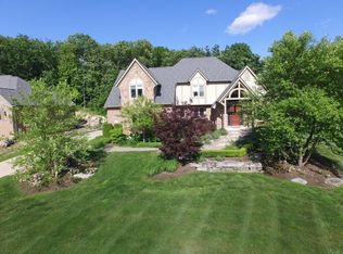 8529 Stoney Creek Dr, South Lyon, MI