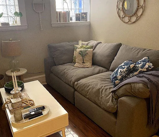 Living Room/Great Room (with furniture)