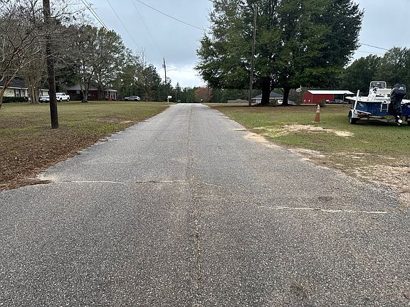 4th image of 8045 Elizabeth St