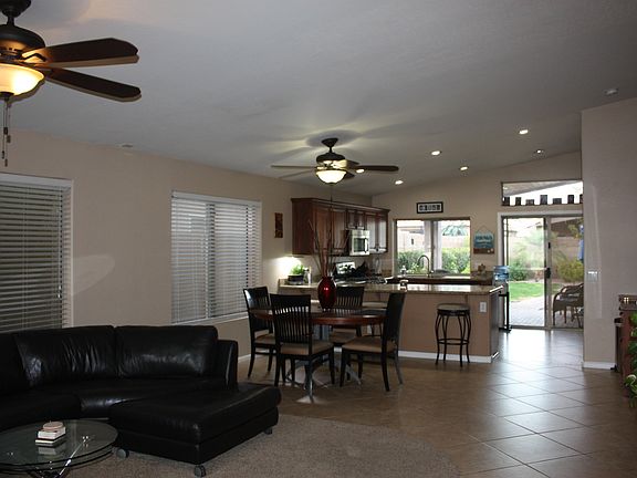 3rd image of 4730 E Verbena Dr