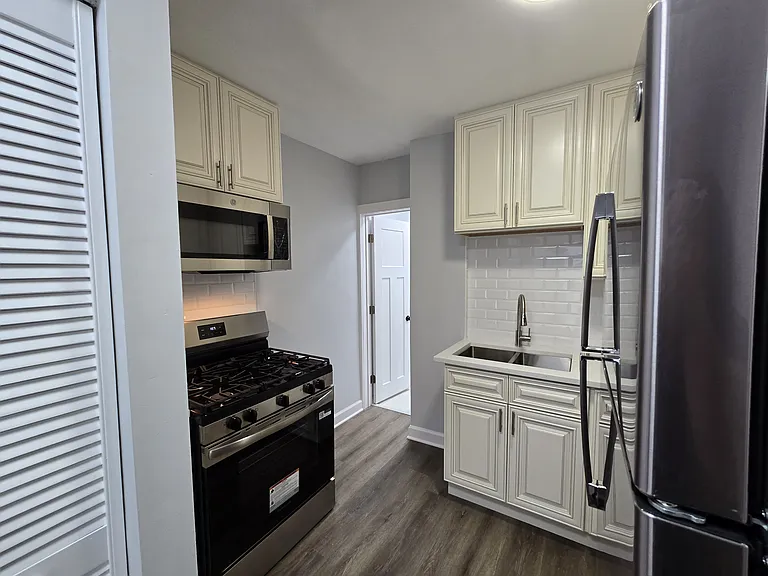 3118 N Central Park Ave #1R — Photo 1