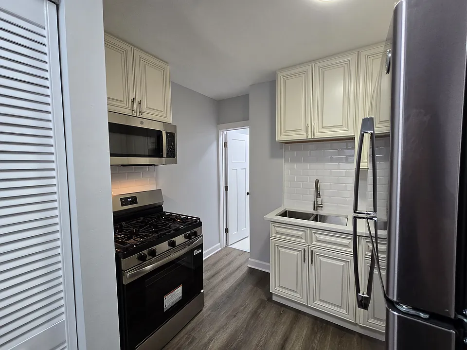 3118 N Central Park Ave #1R