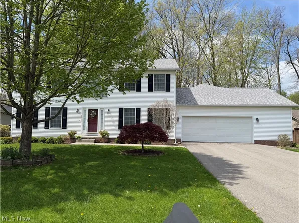 19 Spring Creek Dr, Cortland, OH 44410