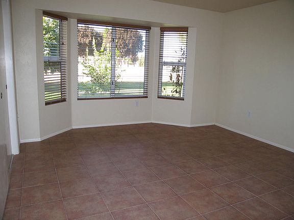 5th image of 20234 N Alta Loma Dr