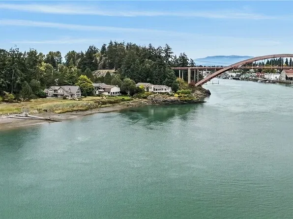 103 Chinook Place, La Conner, WA 98257
