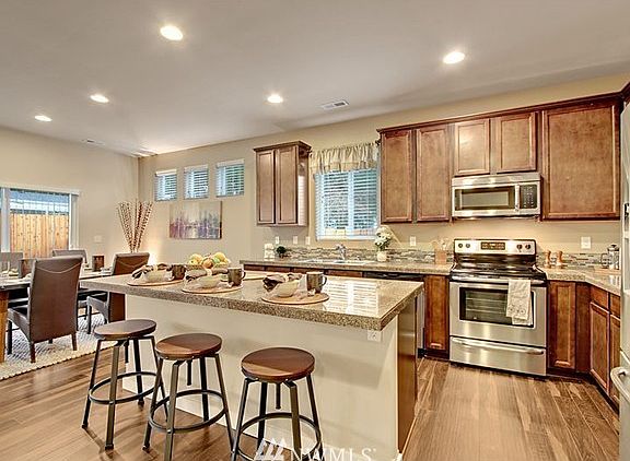 3rd image of 3017 Puget Meadow (lot 25) Loop NE