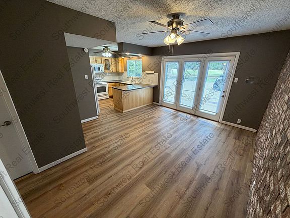 3rd image of 1400 Fairway Ter APT 24
