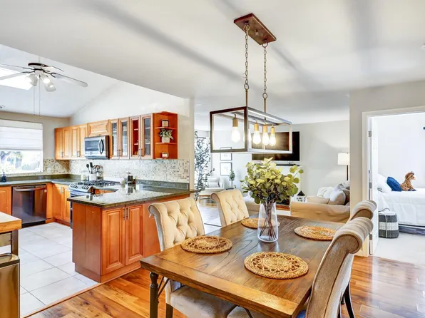 2945 Groom Dr, Richmond, CA 94806