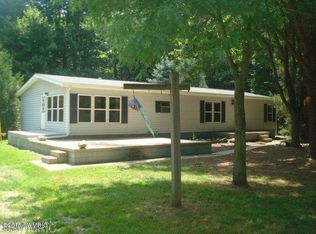 53994 84th Ave, Decatur, MI 49045