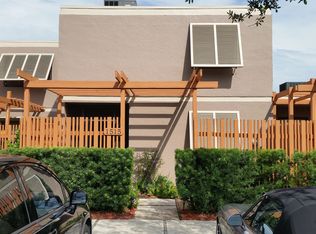 1515 NW 113th Ter, Pembroke Pines, FL 33026