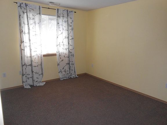 3rd image of 4408 To 4410 Quail Dr SE #4410