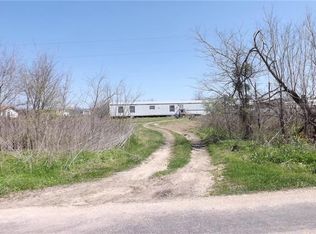 1520 Saint Johns Rd, Dale, TX 78616