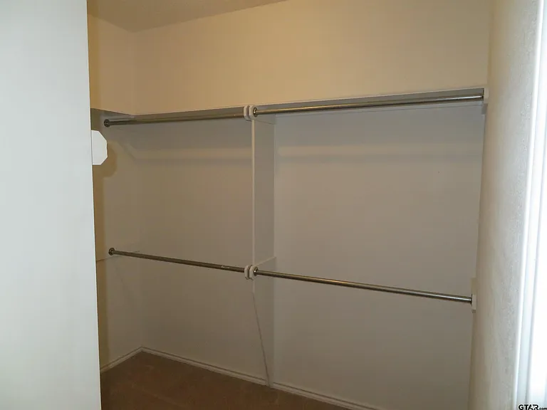 2908 Plymouth Cir — Photo 11