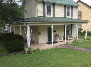 235 Tazewell Ave, Tazewell, VA 24651