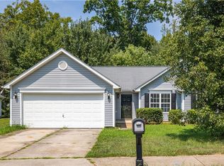 3589 Sydney Oaks Dr, Browns Summit, NC 27214