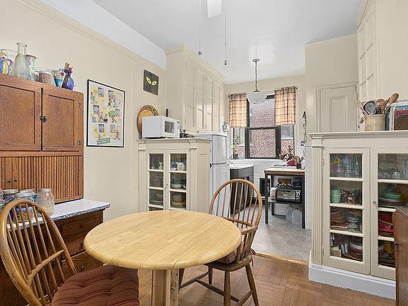 2nd image of 600 Amsterdam Ave #14D