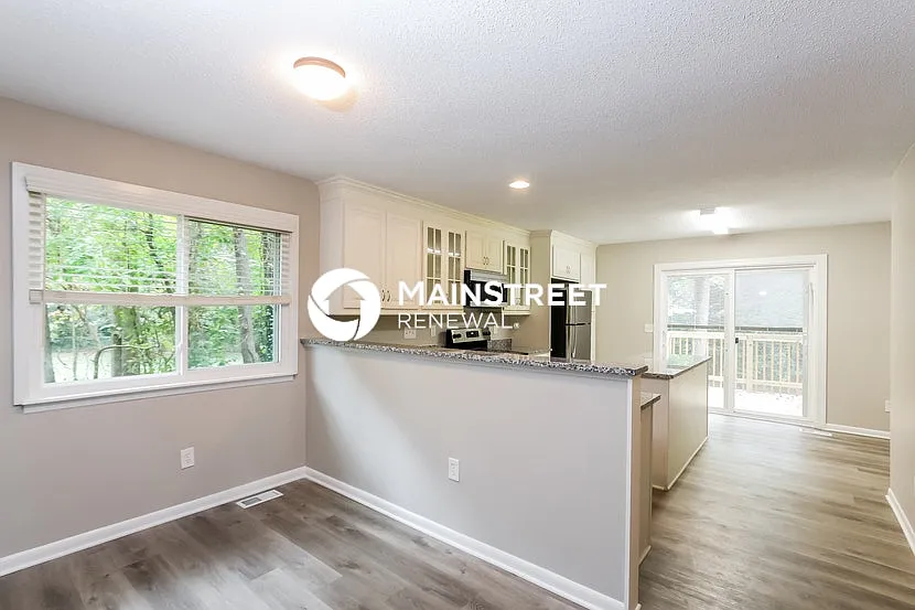 4946 Mcalpine Ln — Photo 3