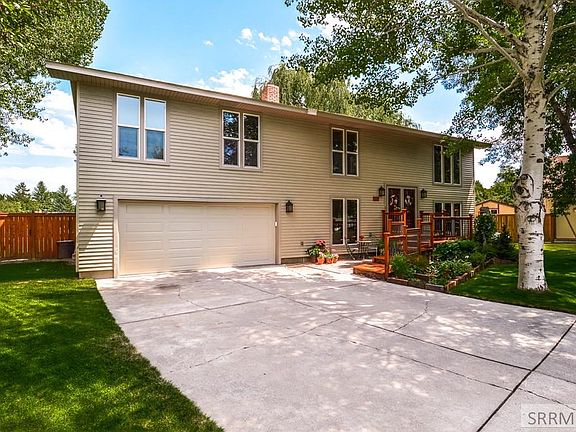 4th image of 2114 Enell St