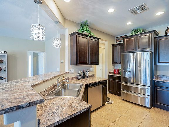 3rd image of 26120 W Oraibi Dr