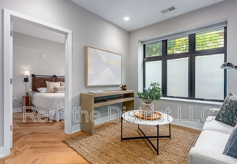 1345 K St SE #T-01 — Photo 7