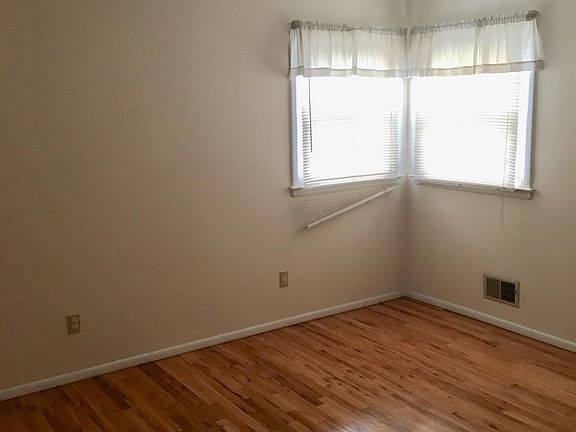 2nd image of 310 Caswell Ave #2
