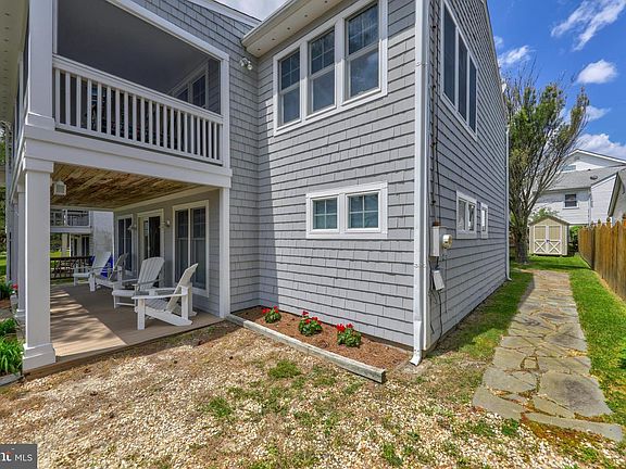 2nd image of 119 Swedes St