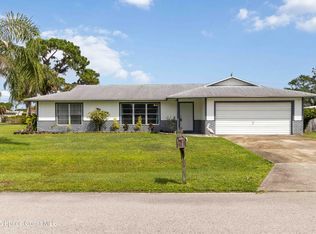 627 Binney St NE, Palm Bay, FL 32907