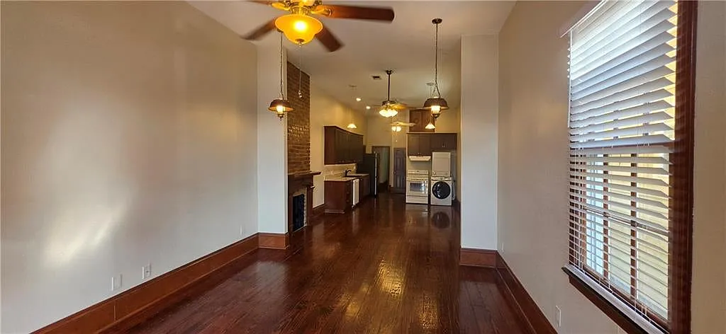 2 bed, 1143 sqft, $1,750 — Photo 2