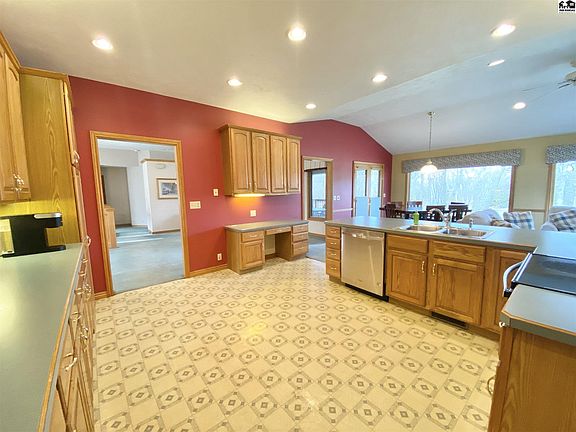 5th image of 3535 N Halstead St