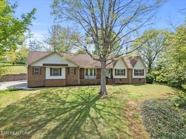 1506 Dunbarton Dr, Maryville, TN 37803