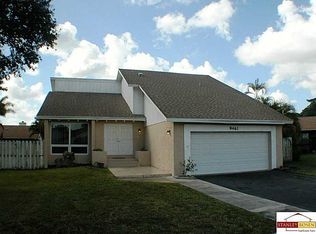 9461 NW 46th Ct, Sunrise, FL 33351